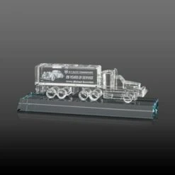 Crystal 18 Wheeler On Base 3D - Clear